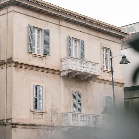 Gli Occhi Di Carolina - Palazzo Carolina Pescara