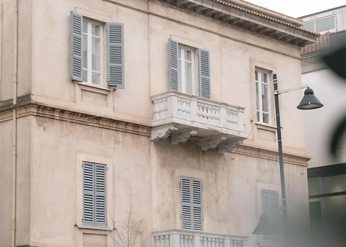 Gli Occhi Di Carolina - Palazzo Carolina Pescara